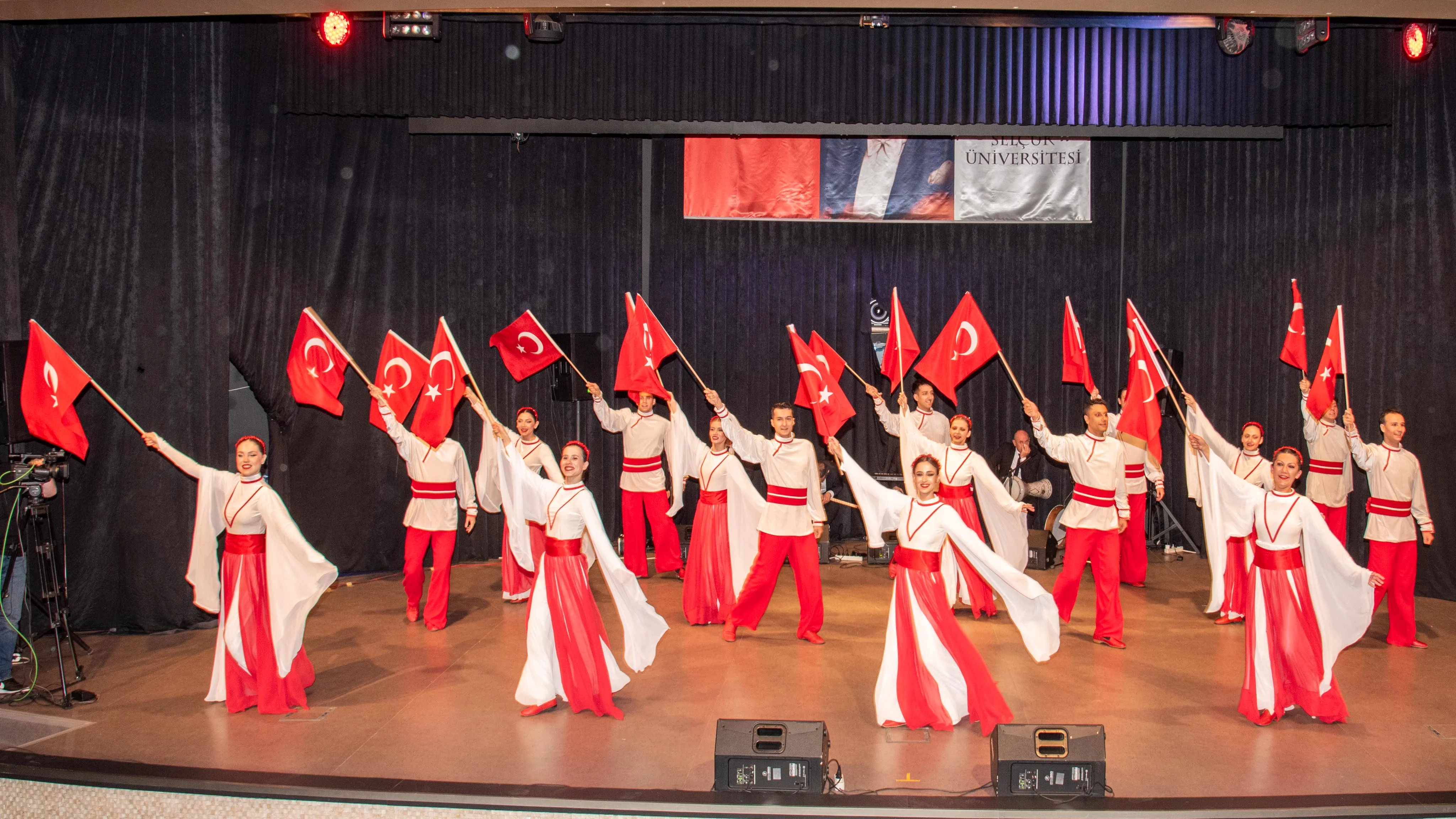 Selçuk Üniversitesi, Hukuk Fakültesi mezunlarını buluşturdu